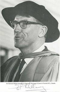 A Sir Edmund Hillary Signed Photograph