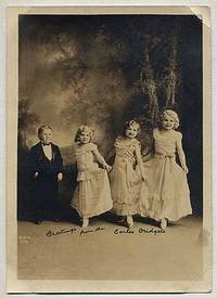 [Photograph]: Greetings from the Earles Midgets