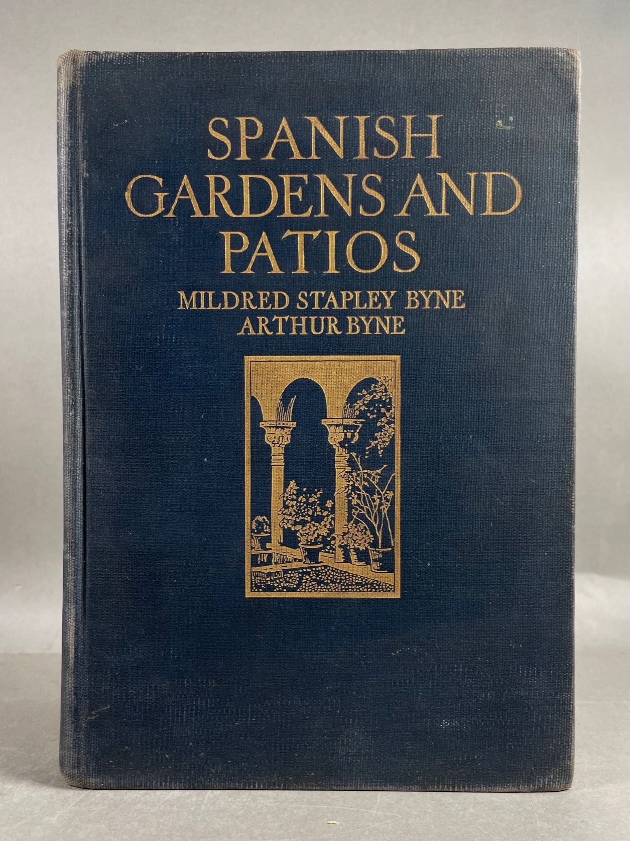 Image for Spanish Gardens And Patios Illustrated with 175 Examples/ 4 Plates in Color Spanish Gardens And Patios Illustrated with 175 Examples/ 4 Plates in Color