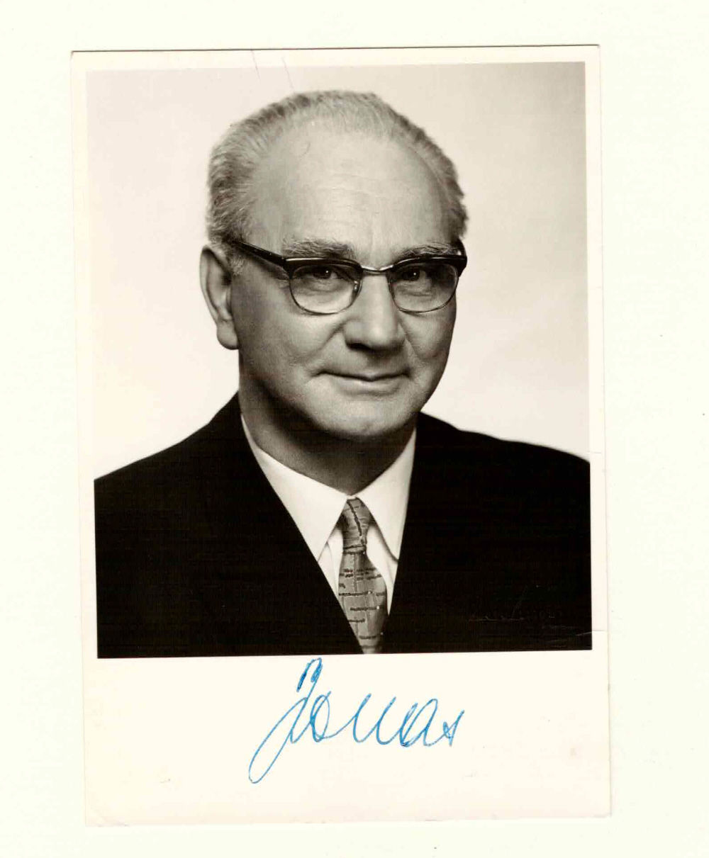 Image for ORIGINAL PHOTOGRAPH SIGNED by the President of Austria FRANZ JONAS. ORIGINAL PHOTOGRAPH SIGNED by the President of Austria FRANZ JONAS.