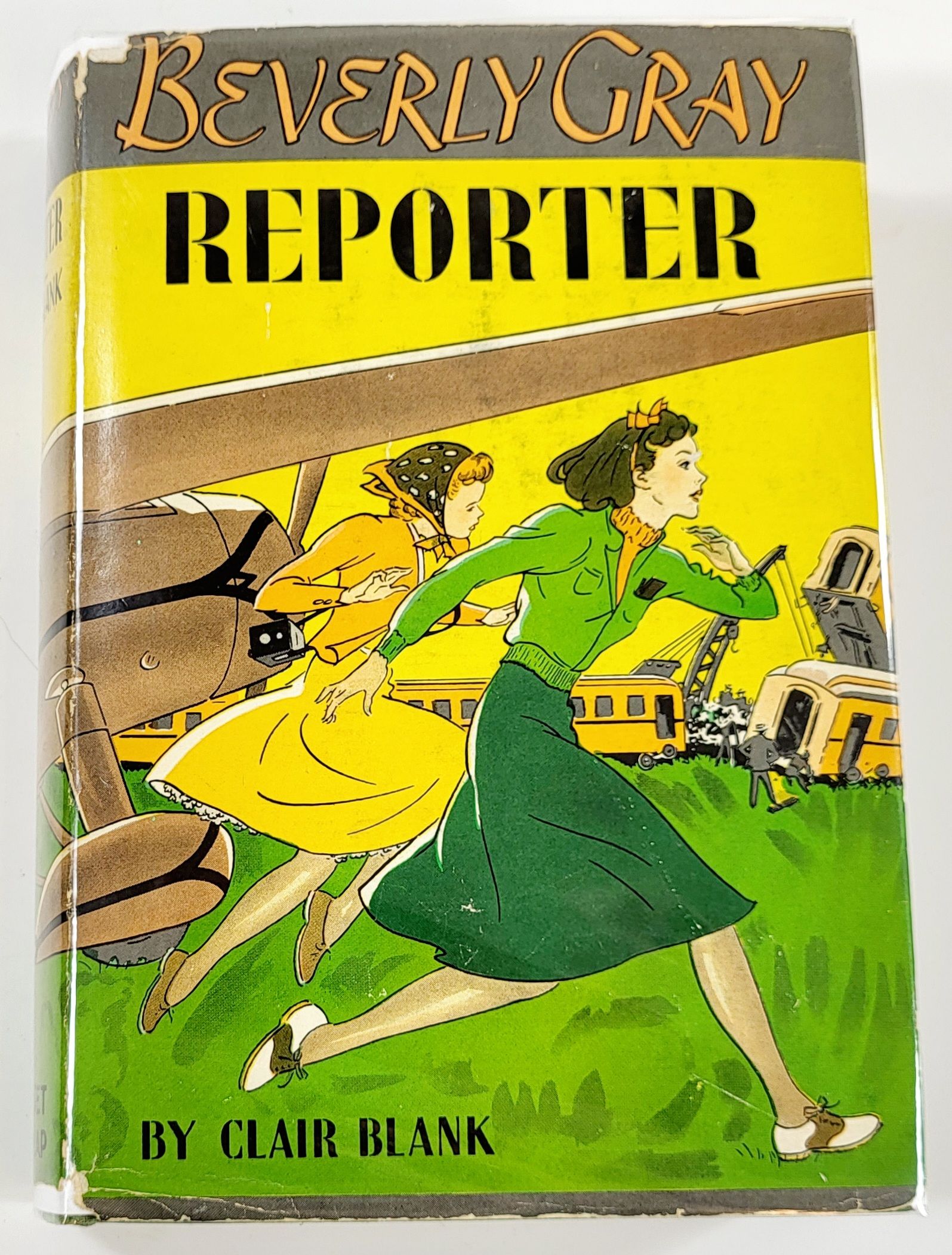 Beverly Gray, Reporter. The Beverly Gray College Mystery Series