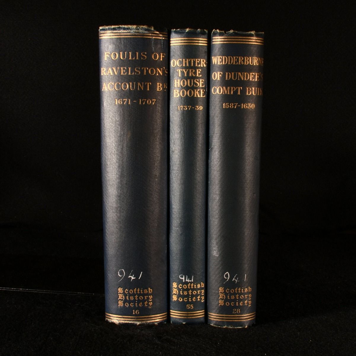 A. W. Cornelius Hallen [ed.]; A. H. Millar [ed.]; James Colville [ed.] - The Account Book of Sir John Foulis of Ravelston 1671-1707; the Compt Buik of David Wedderburne Merchant of Dundee 1587 - 1630, Together with the Shipping Lists of Dundee 1580-1618; Ochtertyre House Booke of Accomps 1737-1739
