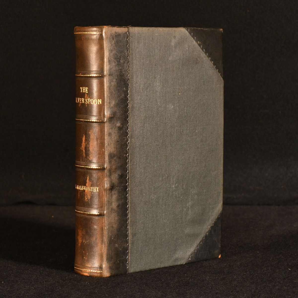 John Galsworthy - The Silver Spoon