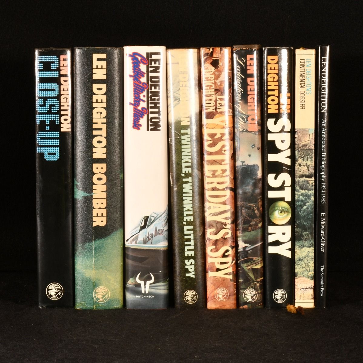 Len Deighton; Edward Milward-Oliver; Victor Pettitt; Margaret Pettitt - Collection of Len Deighton Novels