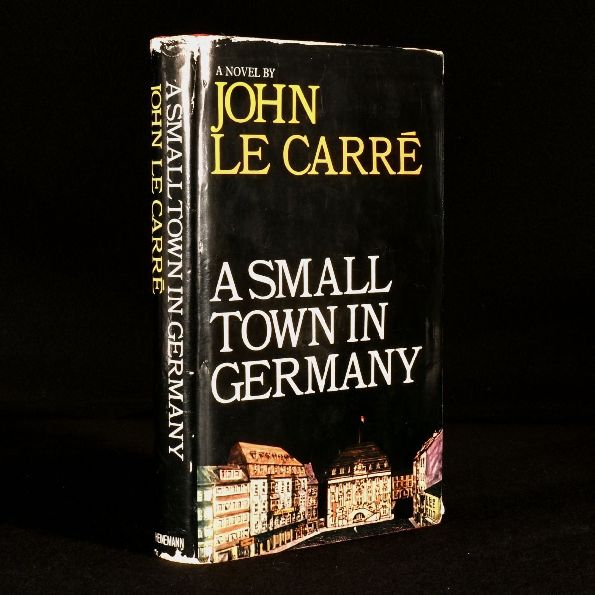 John Le Carre [David Cornwell] - A Small Town in Germany