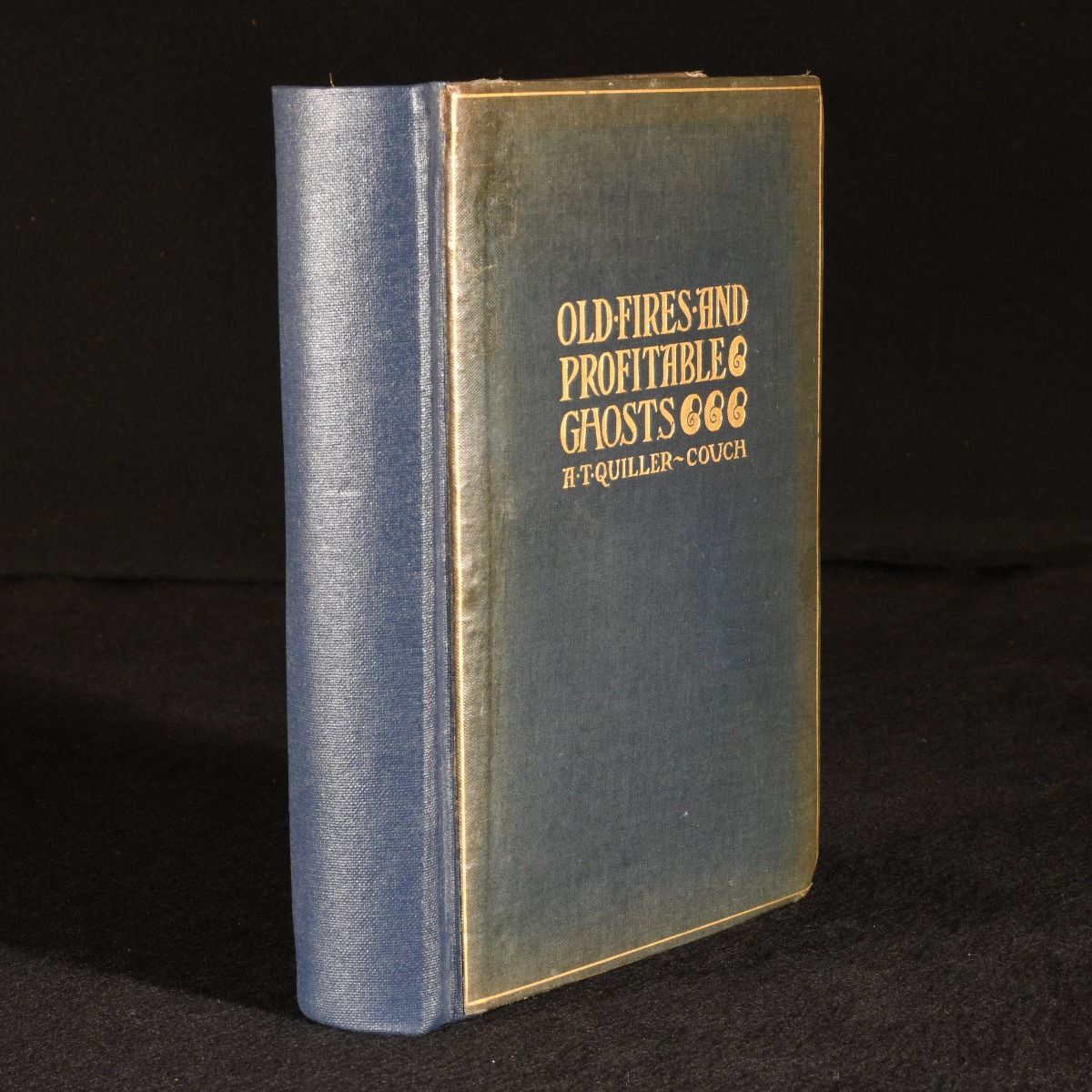 A. T. Quiller-Couch - Old Fires and Profitable Ghosts: A Book of Stories