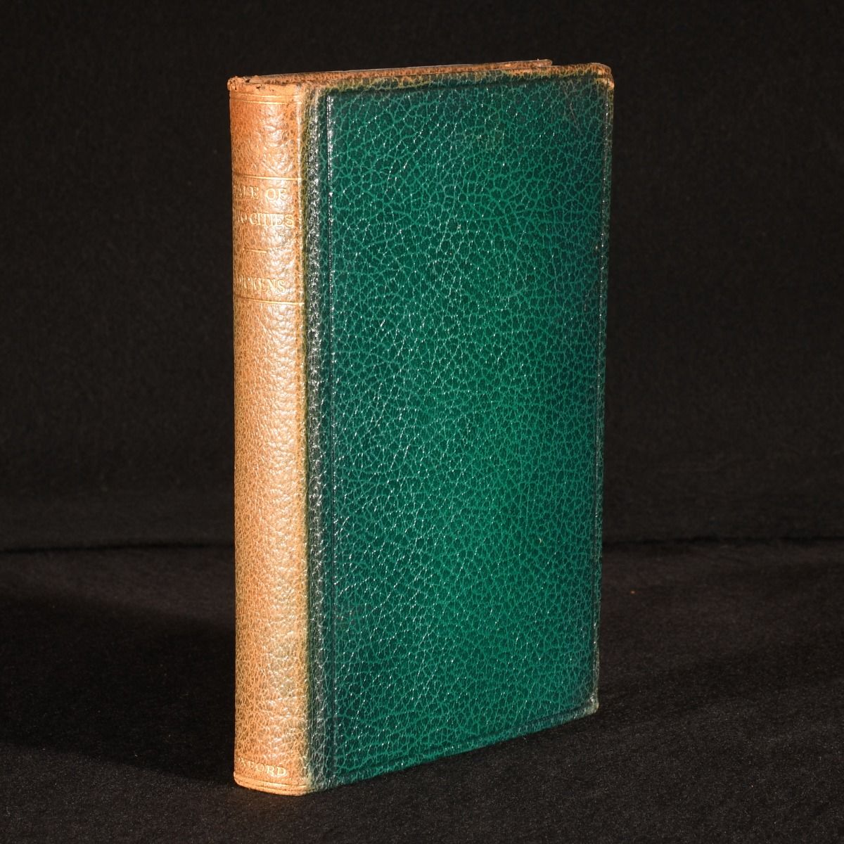 Charles Dickens - A Tale of Two Cities