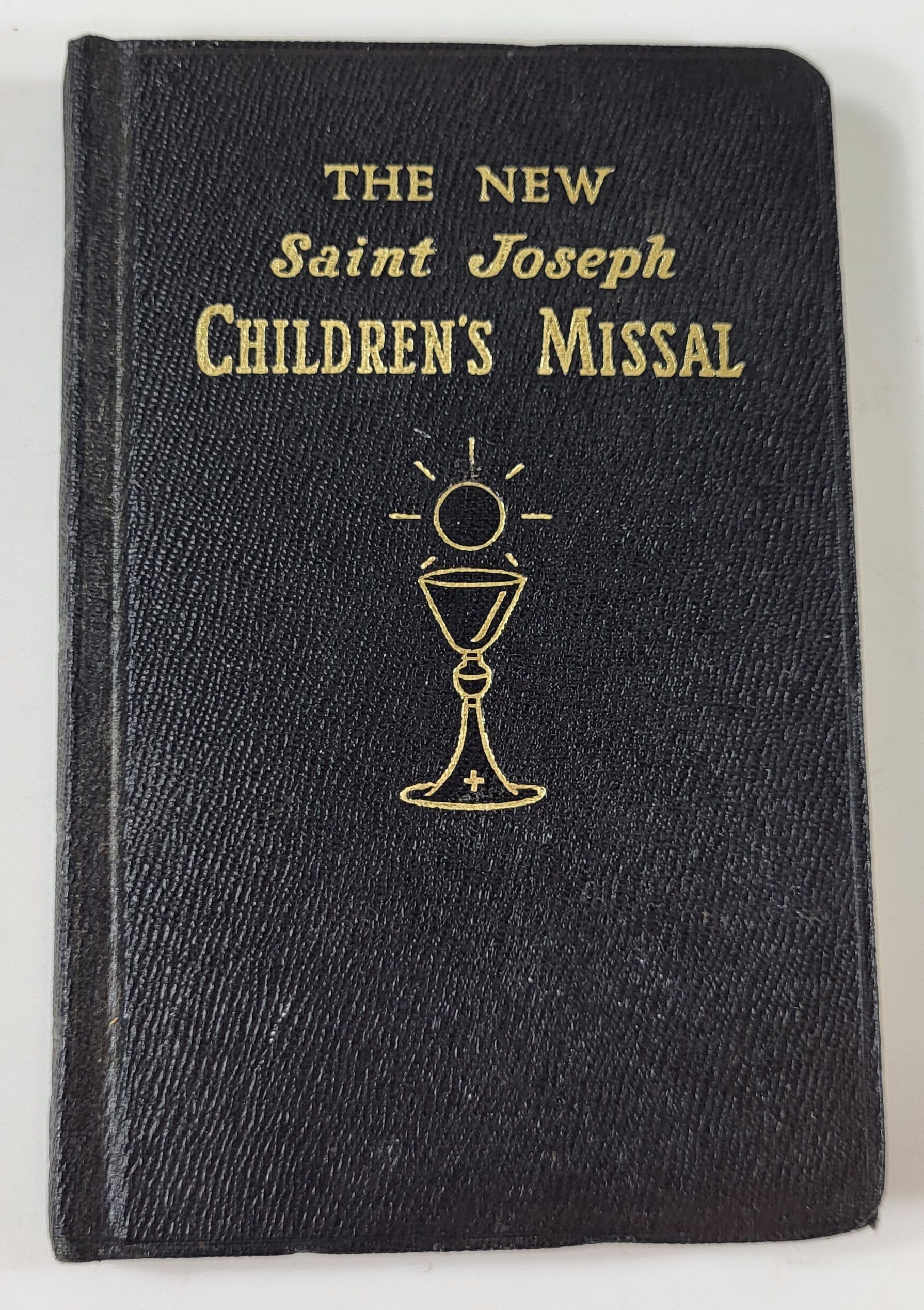 Saint Joseph Children's Missal: An Easy Way of Praying the Mass for Boys and Girls. Cover Title: The New Saint Joseph Children's Missal