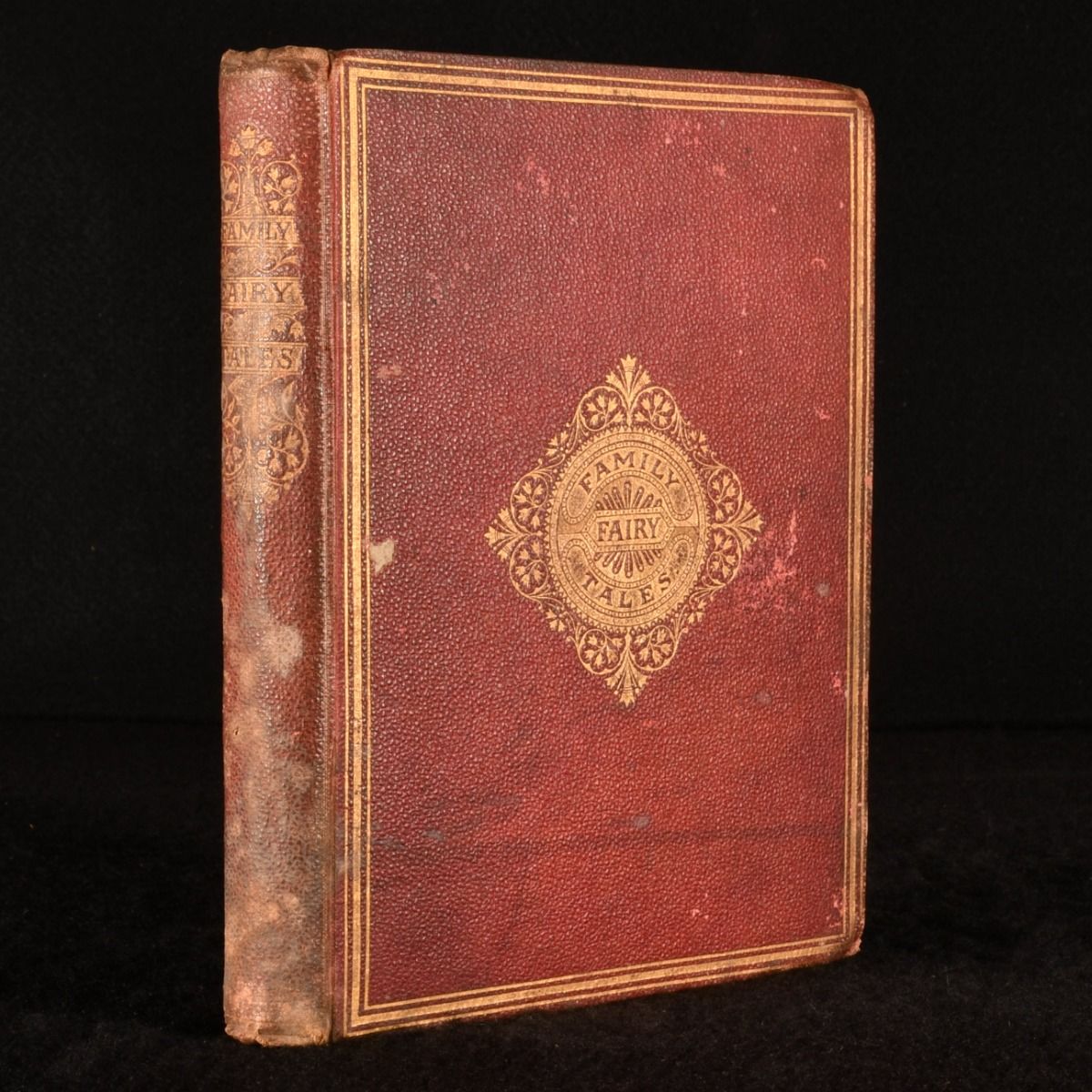 Cholmondeley Pennell [ed.] - The Family Fairy Tales; or, Glimpses of Elfland at Heatherston Hall