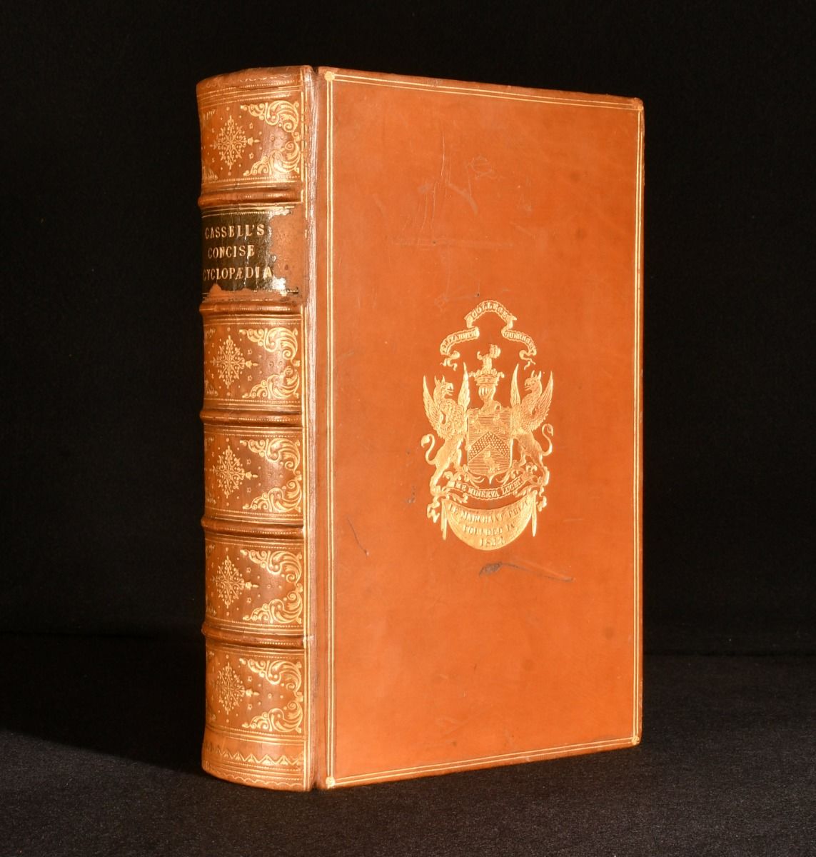 William Heaton [ed.] - Cassell&Apos;S Concise Cyclopaedia