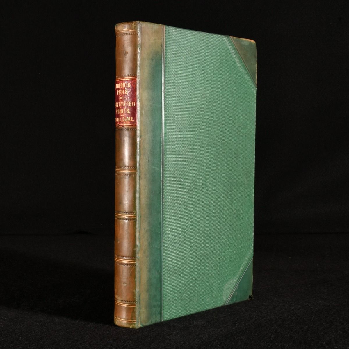 M. C. Cooke - Fungoid Pests of Cultivated Plants
