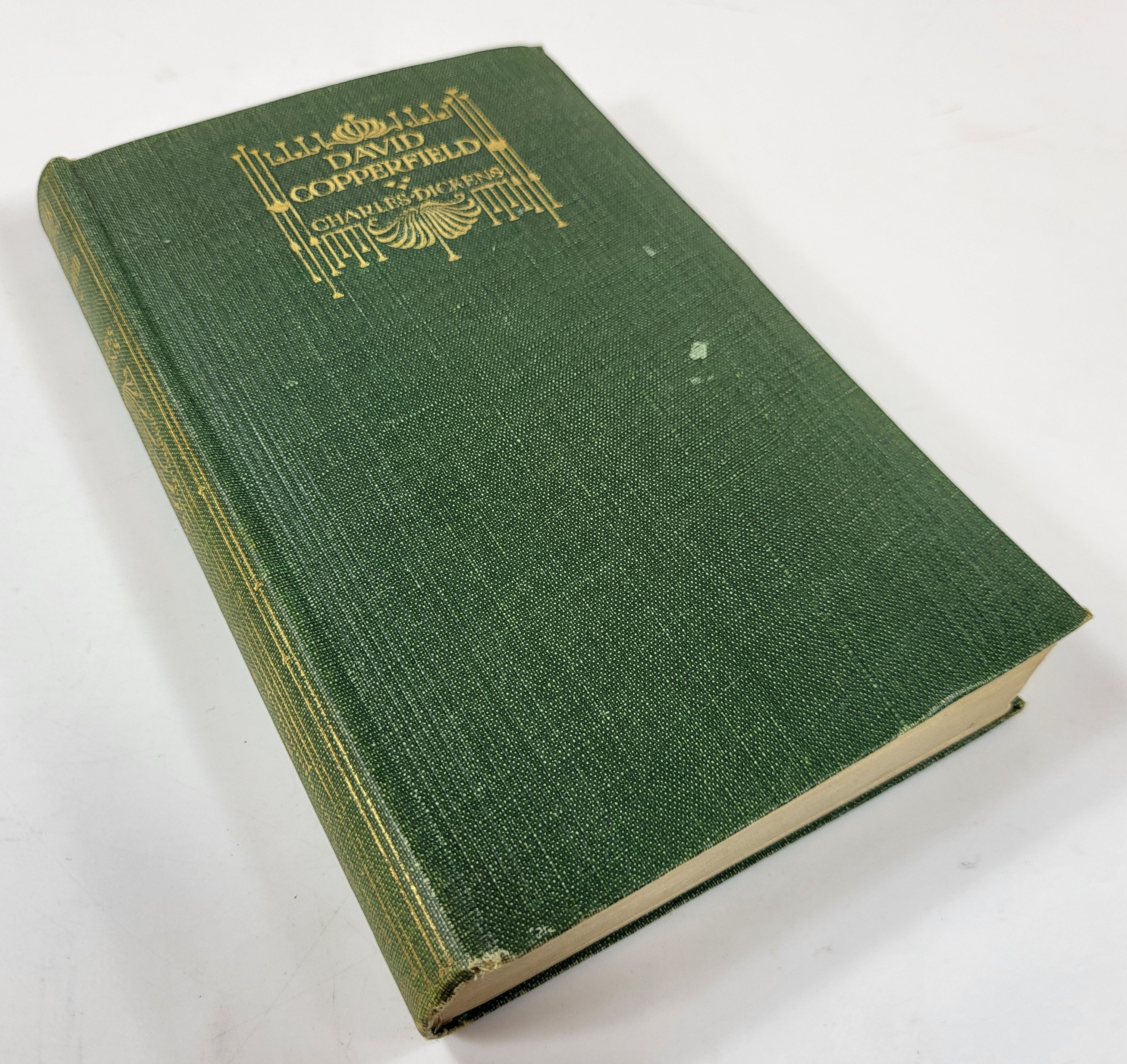 The Personal History & Experience of David Copperfield The Younger. Macmillan's Illustrated Pocket Dickens