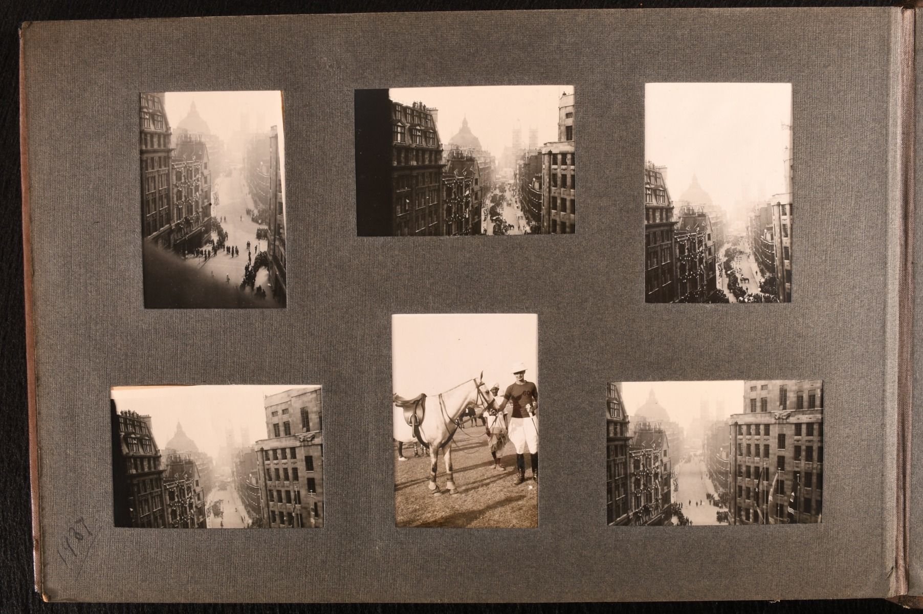Anonymous - A 1930s Family Photo Album