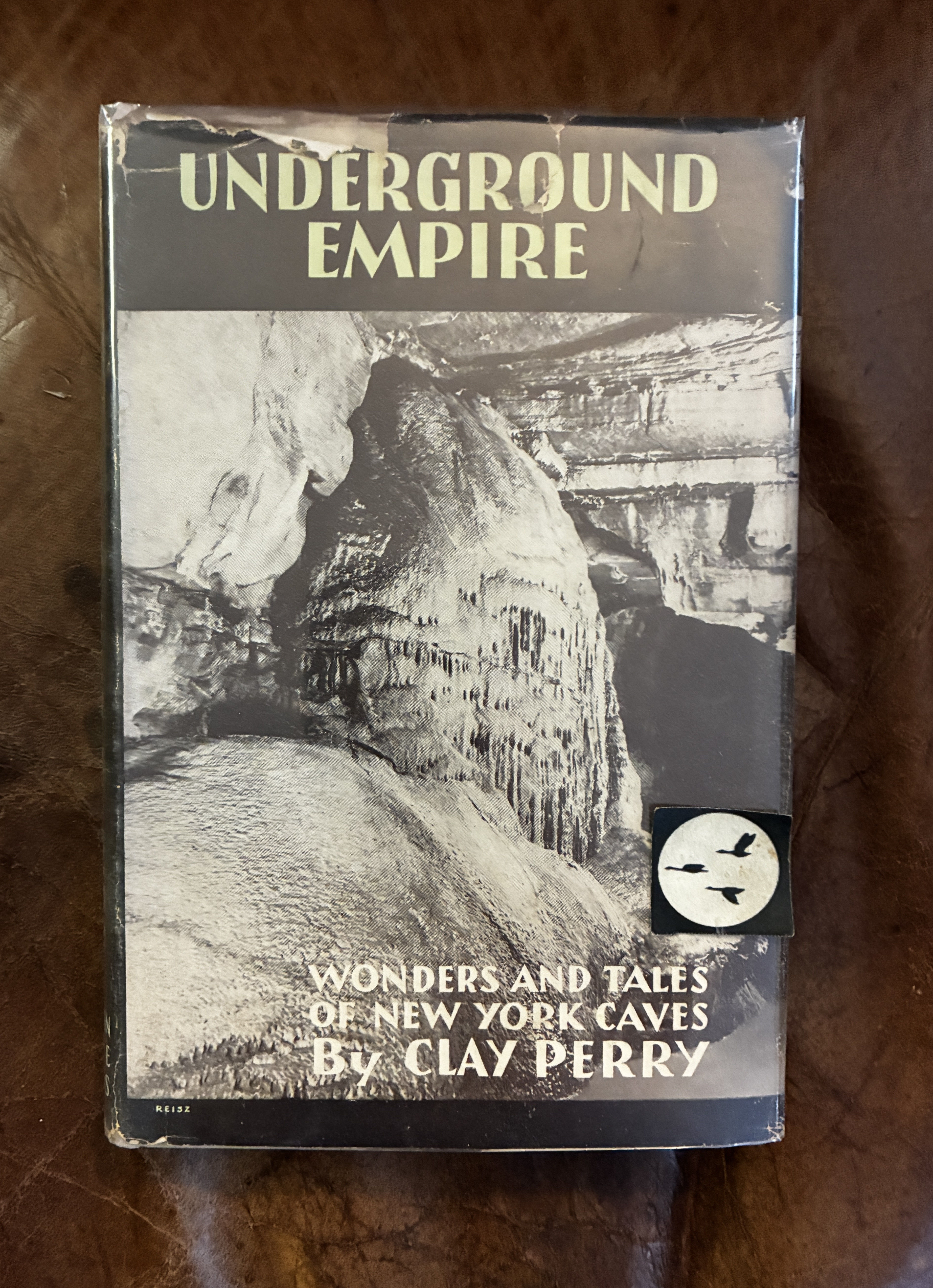 Image for Underground Empire Wonders And Tales Of New York Caves Underground Empire Wonders And Tales Of New York Caves