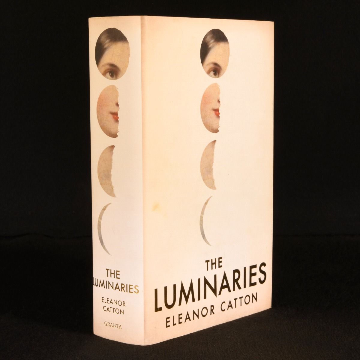 Eleanor Catton - The Luminaries