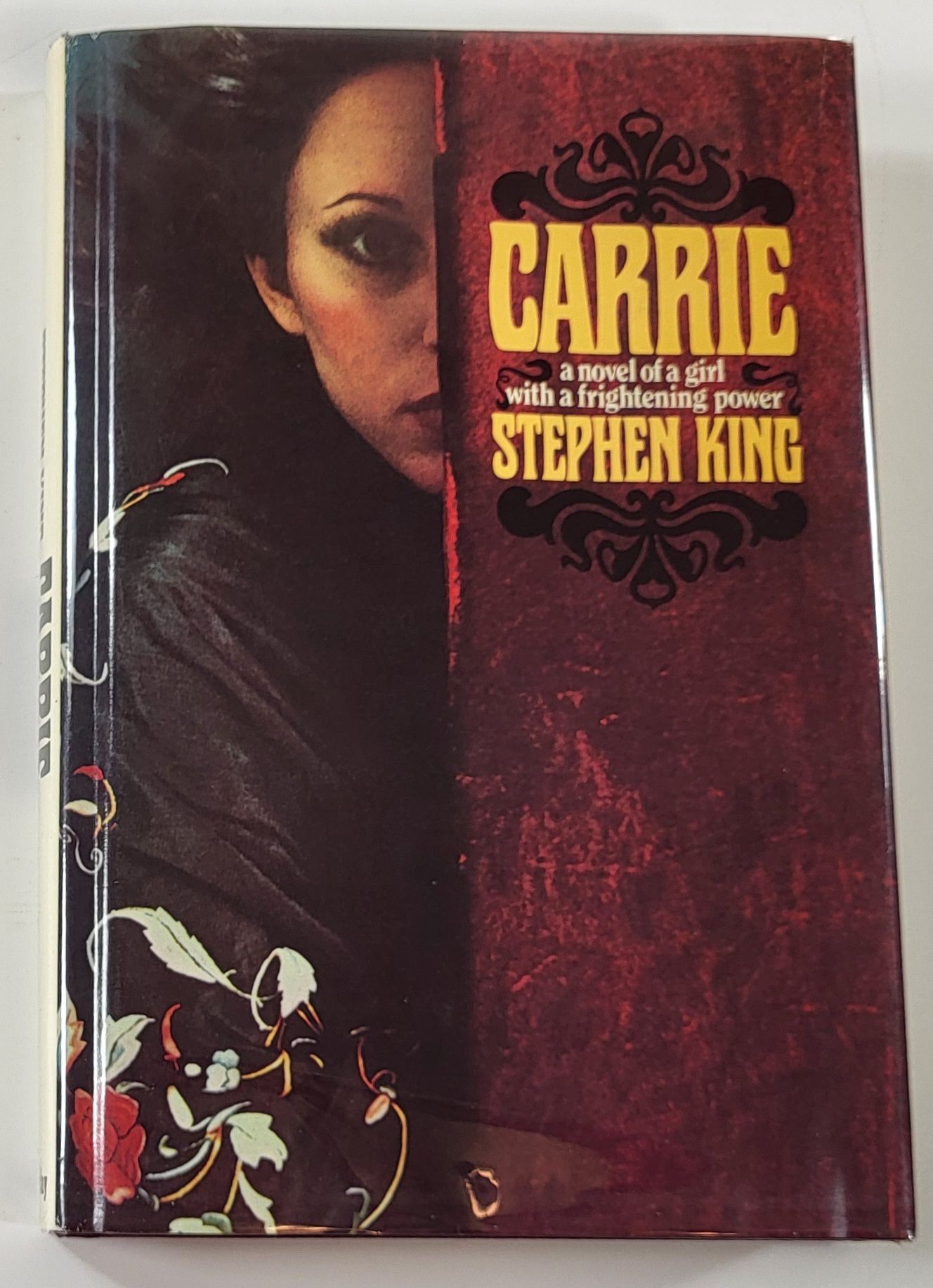 Carrie [A Novel of a Girl with a Frightening Power]