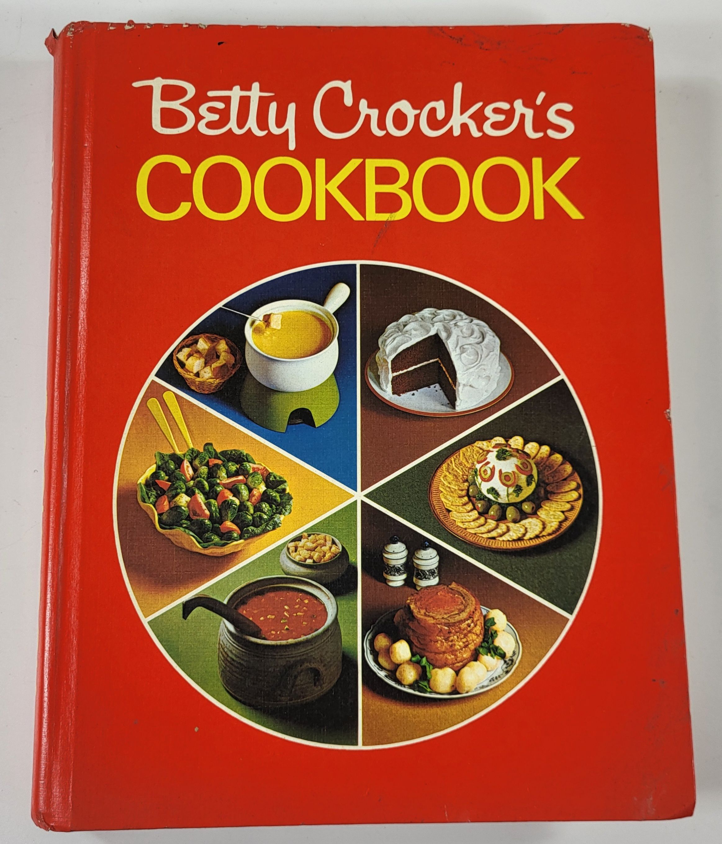 Image for Betty Crocker's Cookbook. Includes Sears Holiday Recipes Section at Front Betty Crocker's Cookbook. Includes Sears Holiday Recipes Section at Front