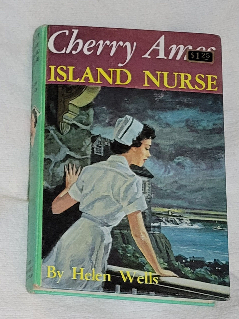 Cherry Ames: Island Nurse
