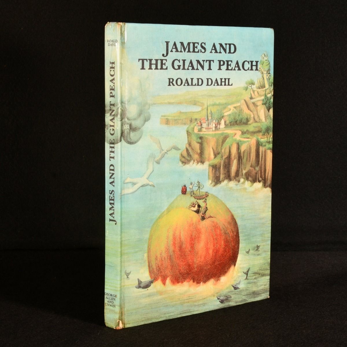 Roald Dahl - James and the Giant Peach