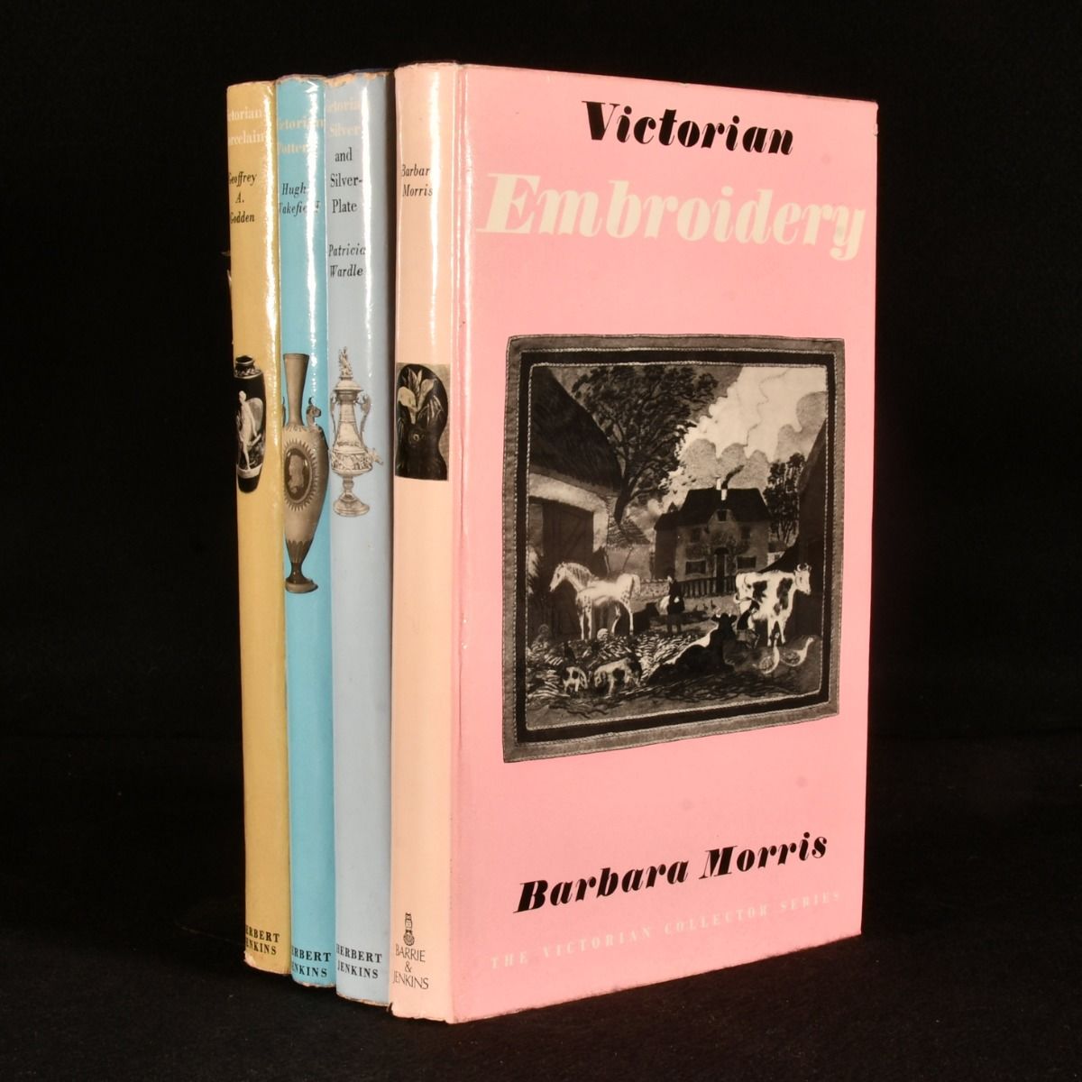 Geoffrey A. Godden; Hugh Wakefield; Patricia Wardle; Barbara Morris - The Victorian Collector Series: Porcelain, Pottery, Silver and Embroidery